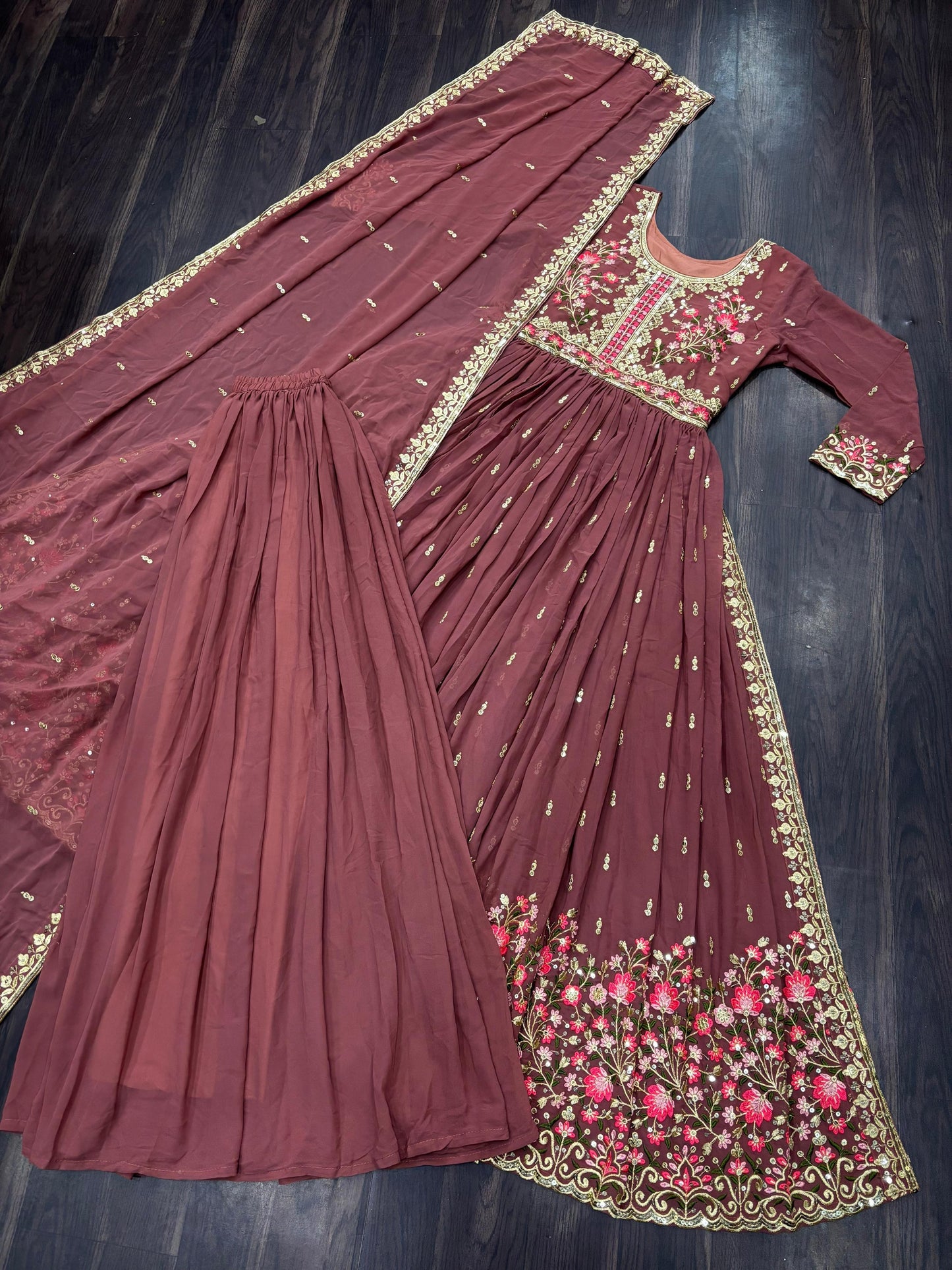 Naira cut suit