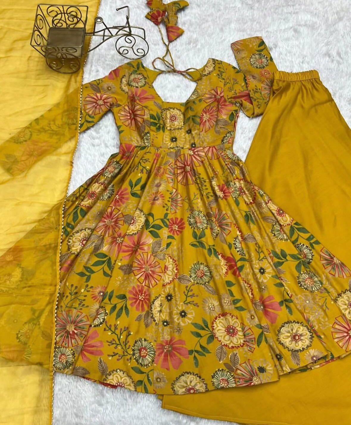 Dress suit