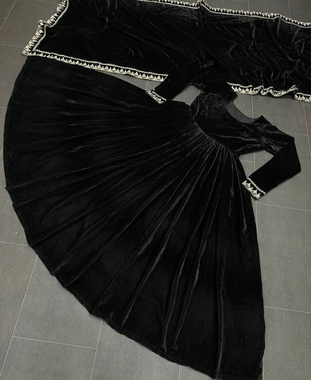 Velvet maxi