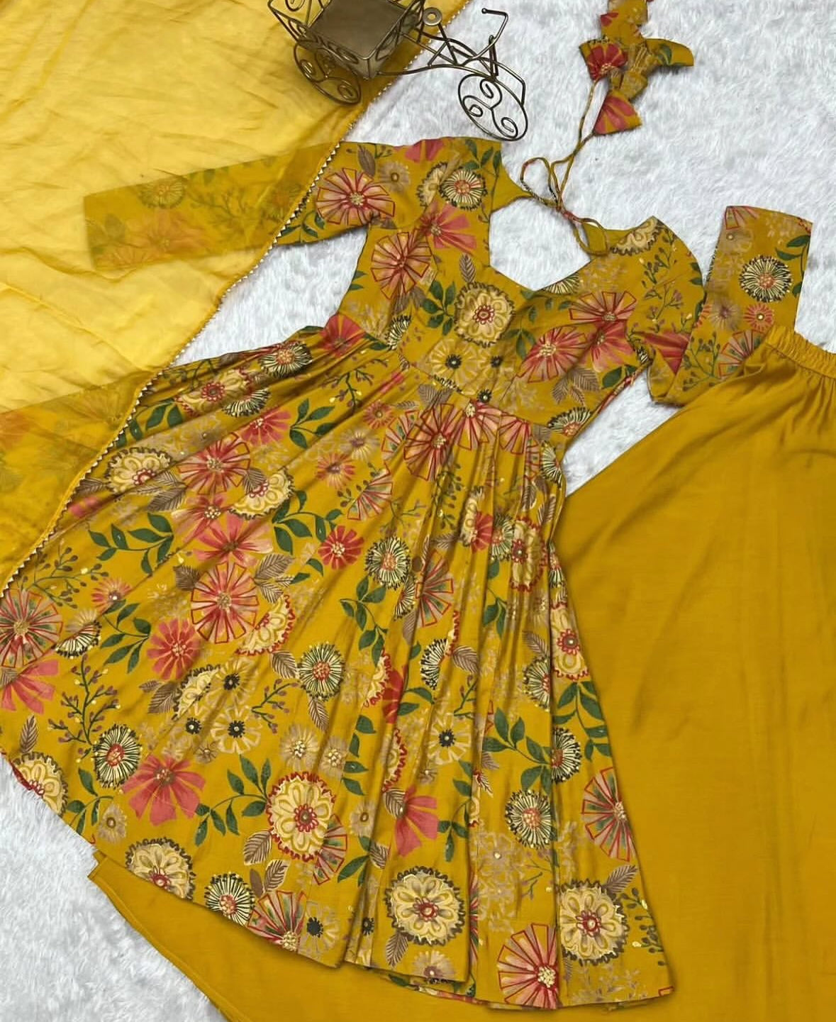 Dress suit