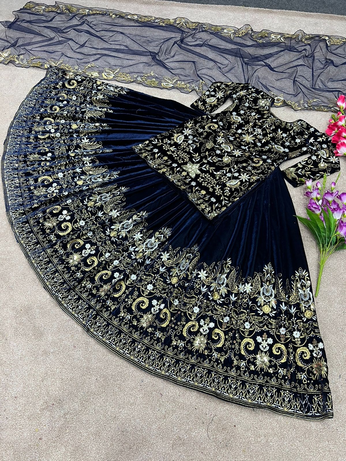 Velvet lahenga