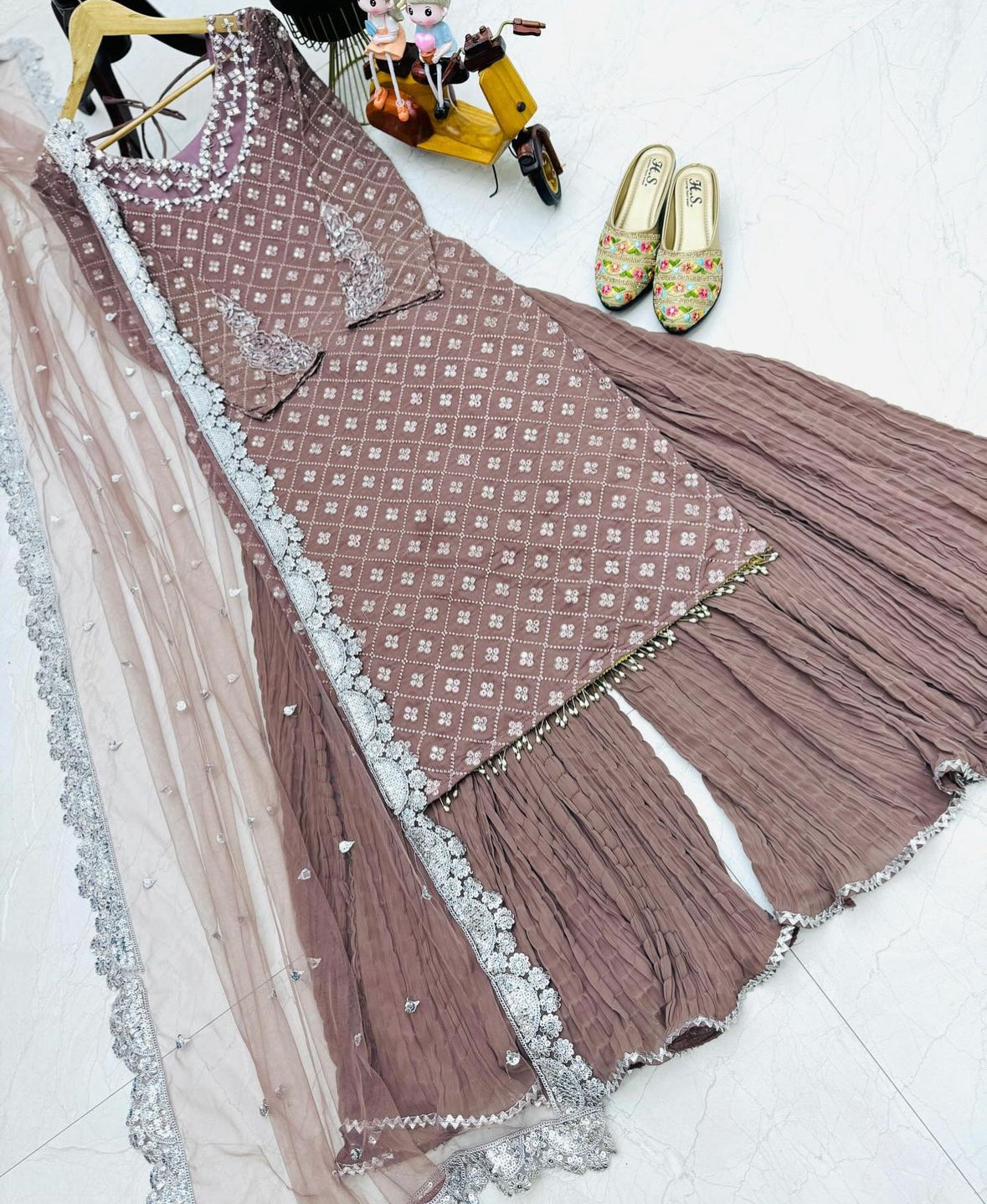 Plazzo suit