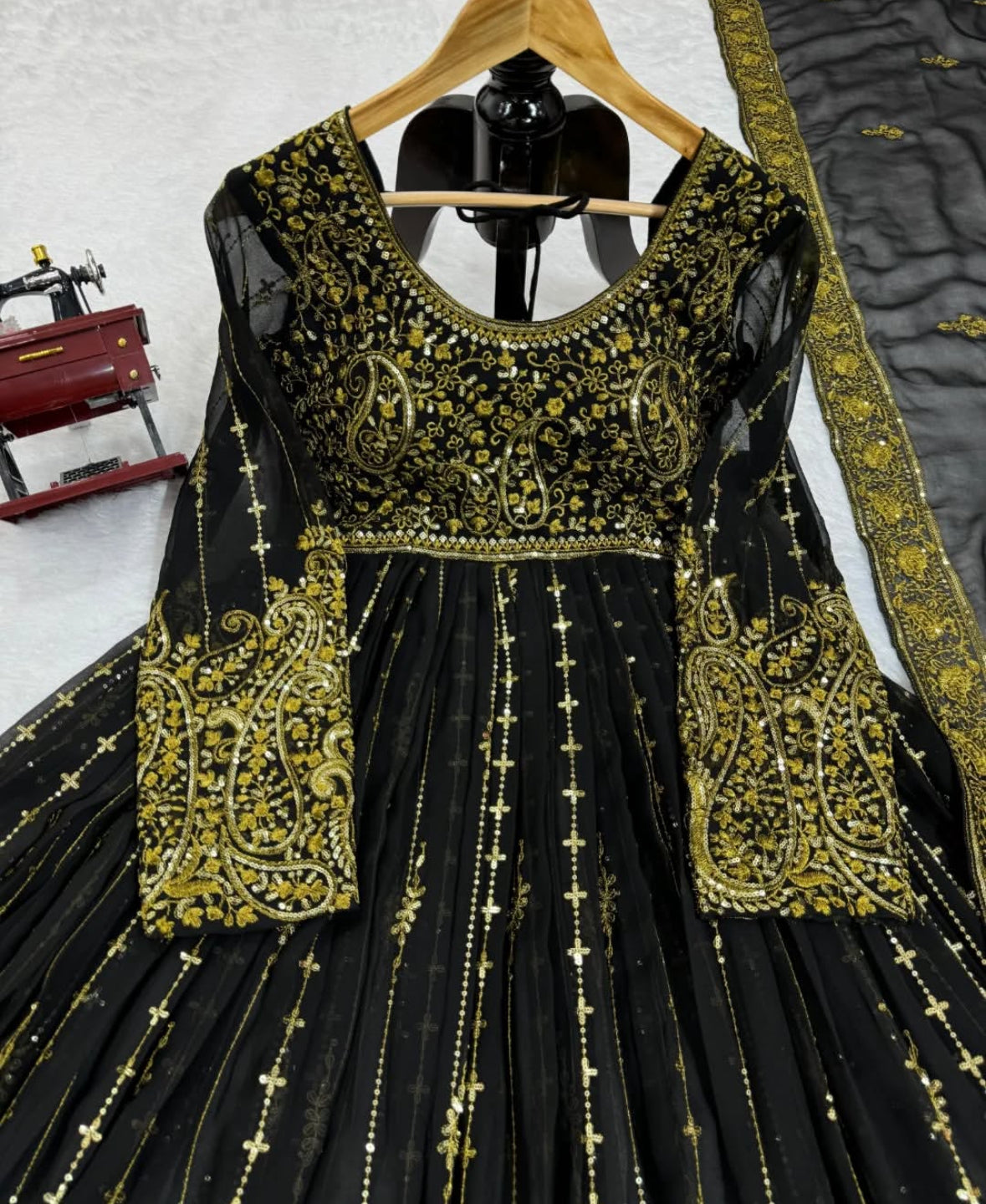 Anarkali suit